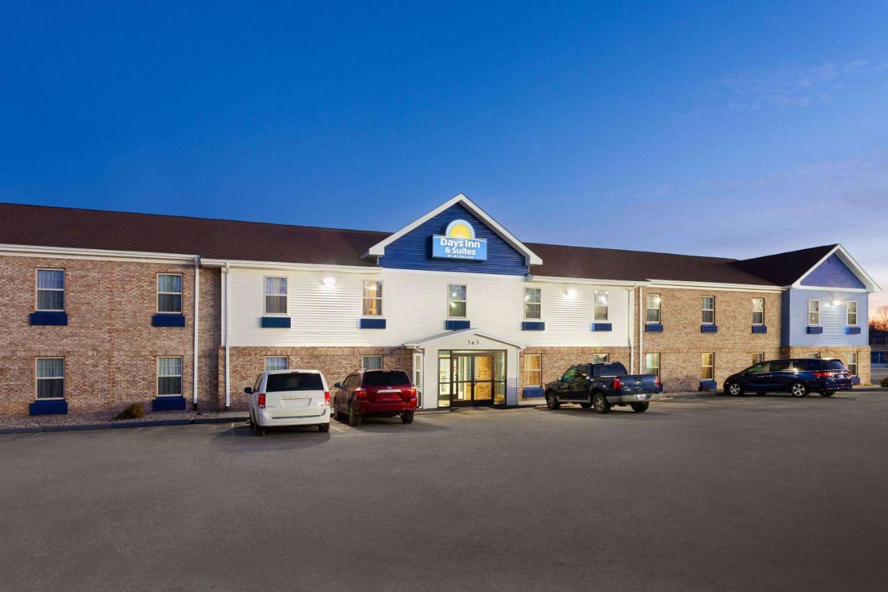 Days Inn & Suites By Wyndham Sellersburg Luaran gambar