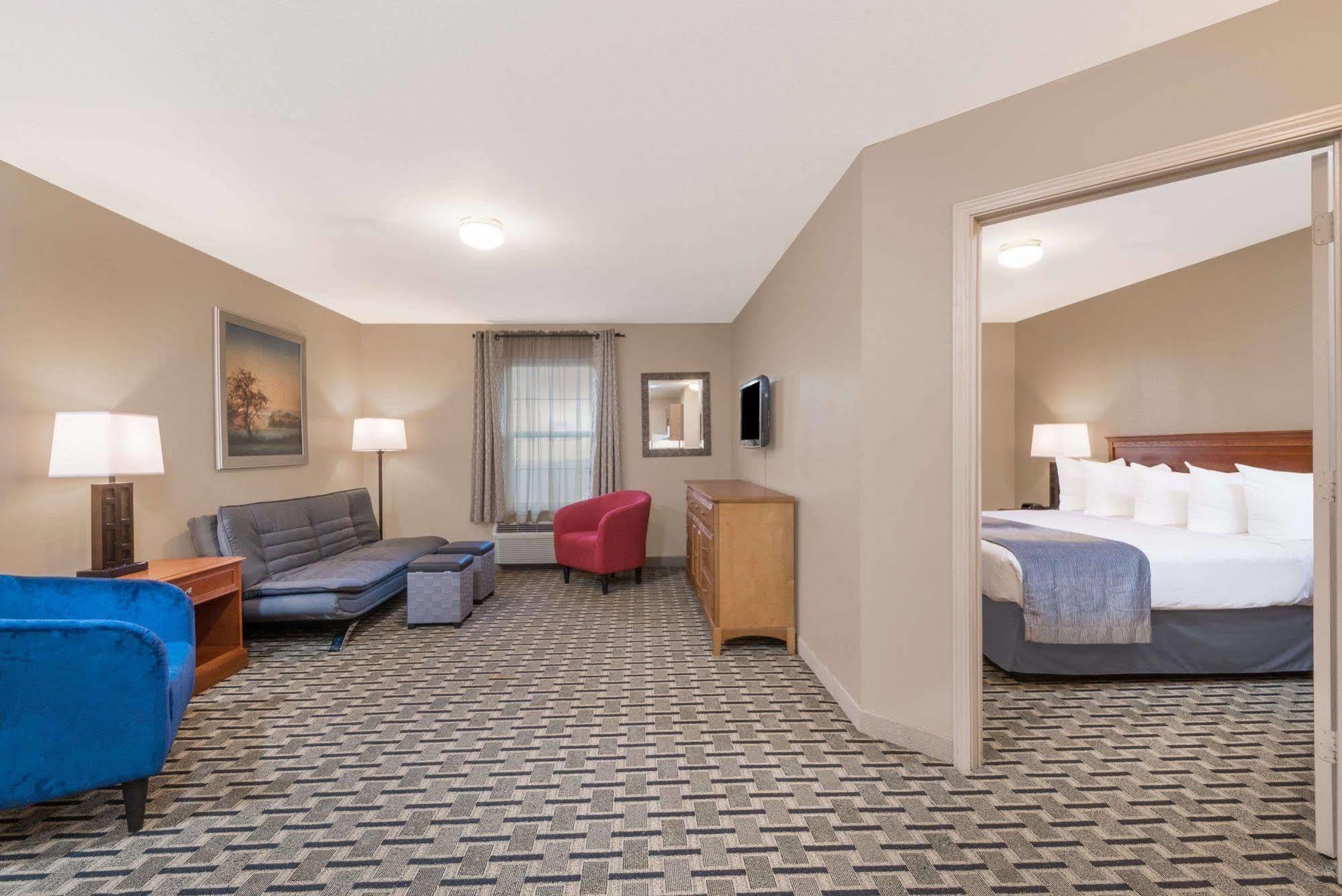 Days Inn & Suites By Wyndham Sellersburg Luaran gambar