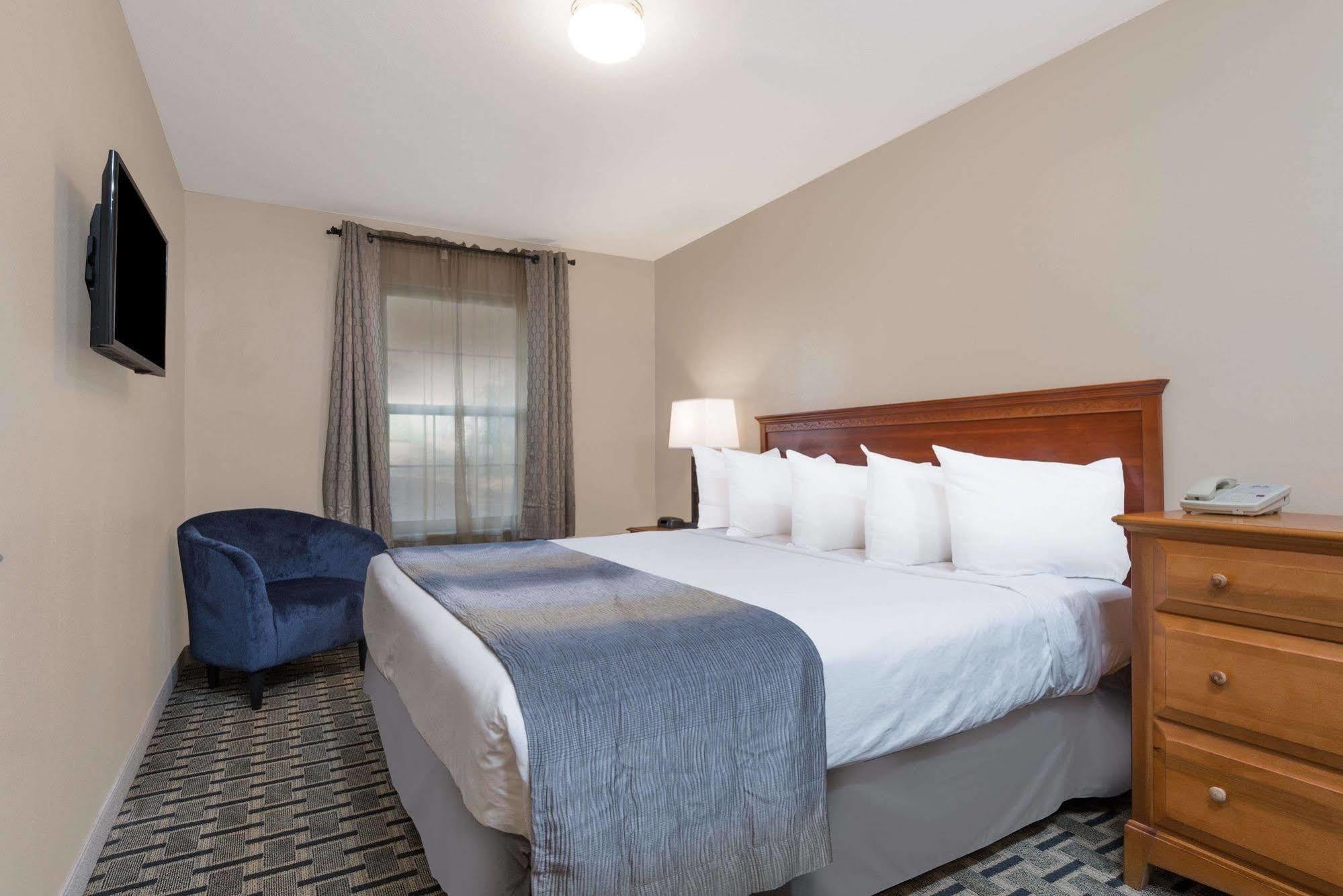 Days Inn & Suites By Wyndham Sellersburg Luaran gambar